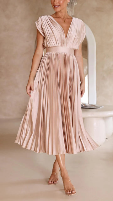 Maria – Stylish pleated dress for women