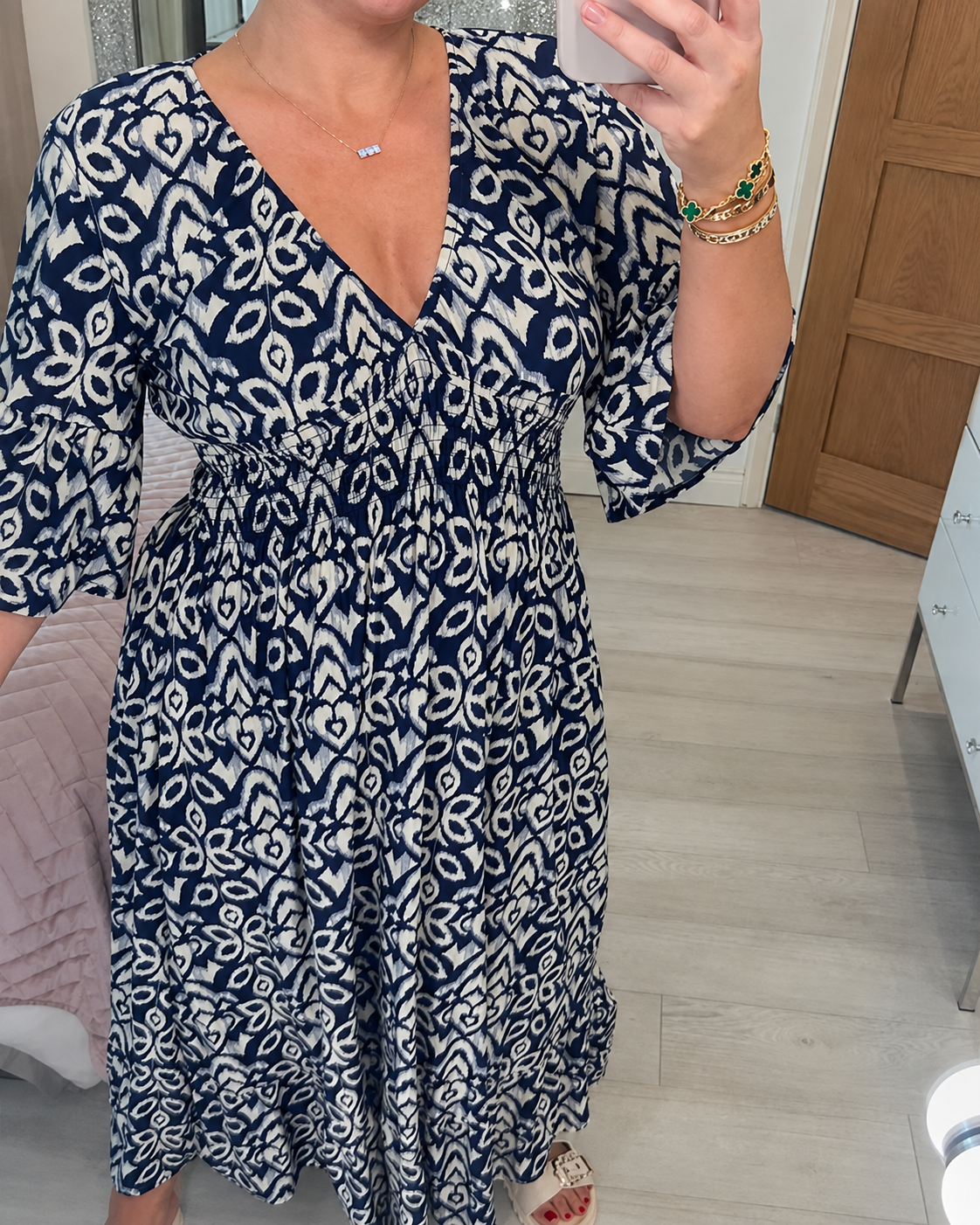 Yvonne - Stylish Dress with Ruffles